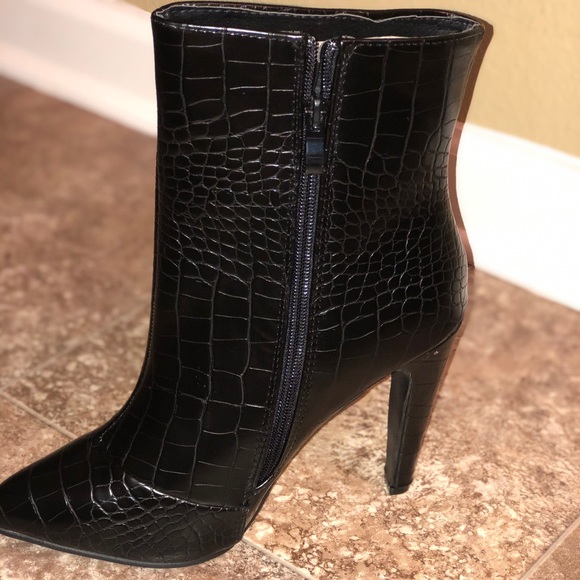 Black Ankle boots - Picture 1 of 4